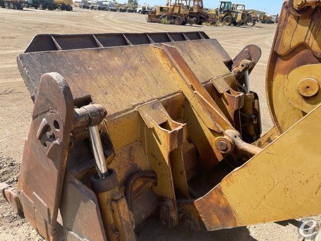 1987 Cat 953