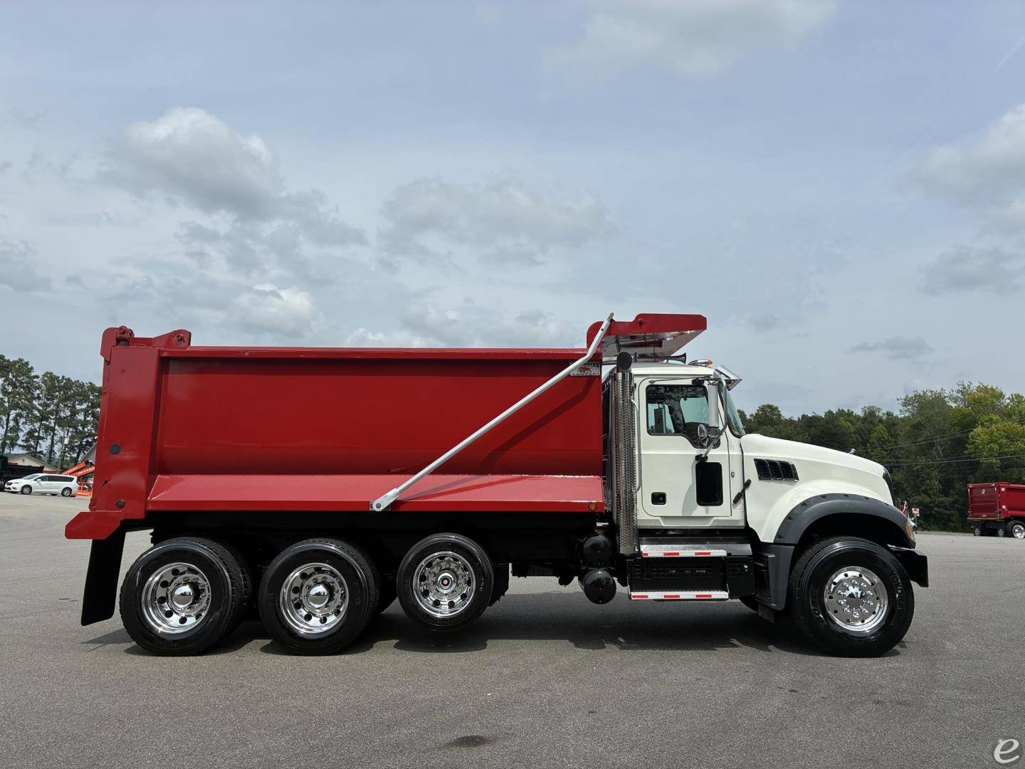 2020 Mack GRANITE 64FR