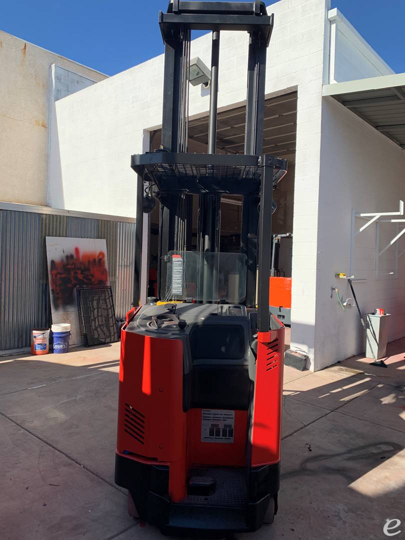 2006 Raymond EASI DR30TT Electric Reach Truck - 123Forklift