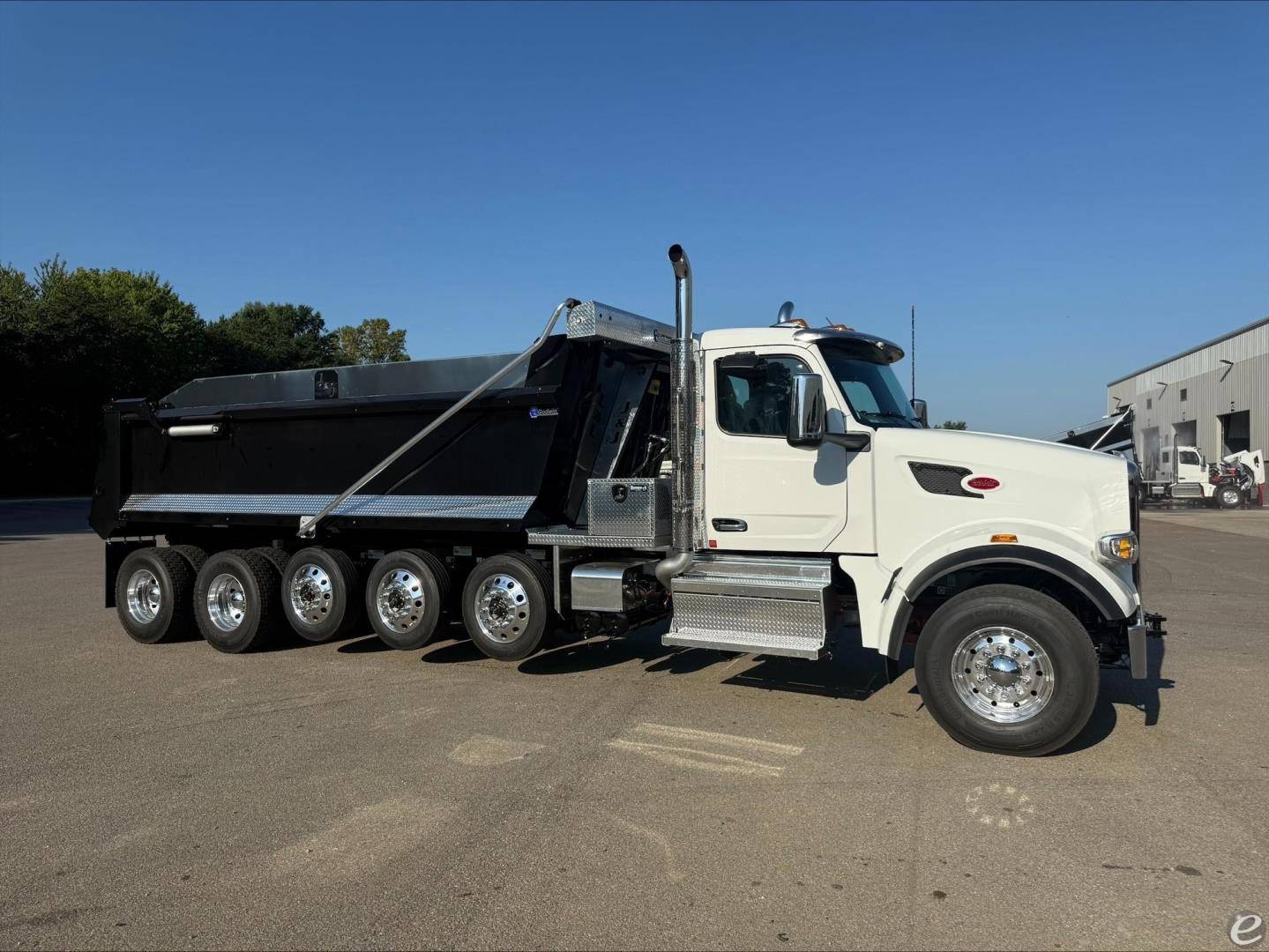 2027 Peterbilt 567