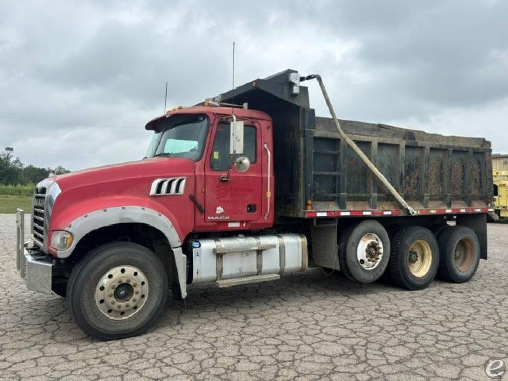 2012 Mack GRANITE GU713