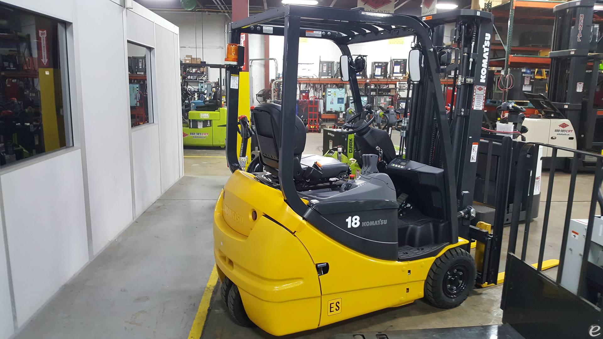 2021 Komatsu FB18MU-12 Electric Forklift - 123Forklift