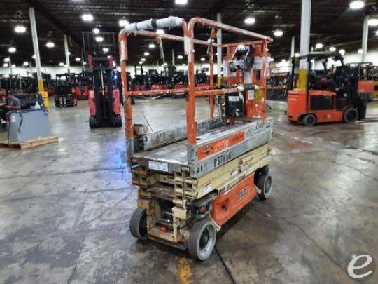 2006 JLG 1930ES