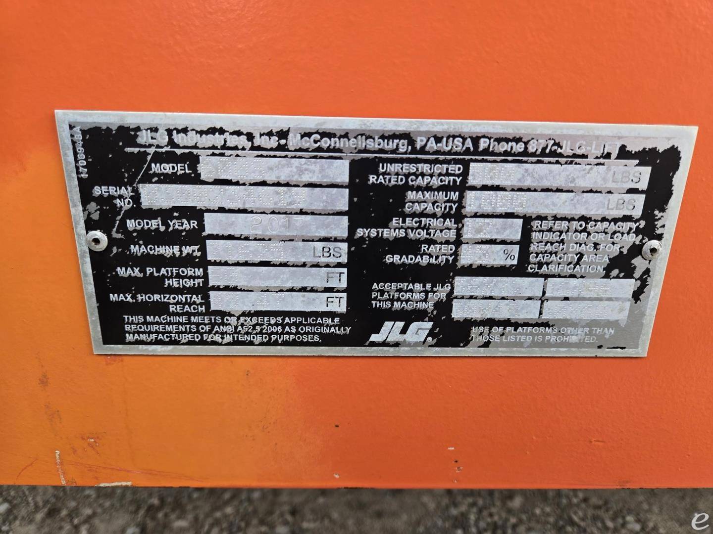 2017 JLG 600S