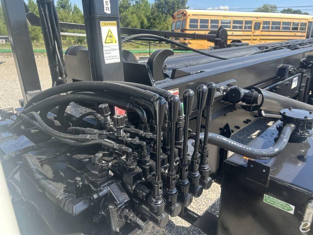 2019 Mack GRANITE 64FR