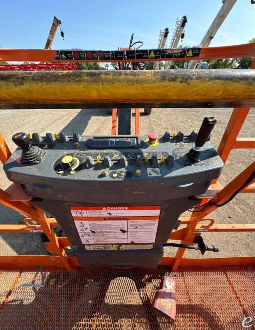 2018 JLG 860SJ