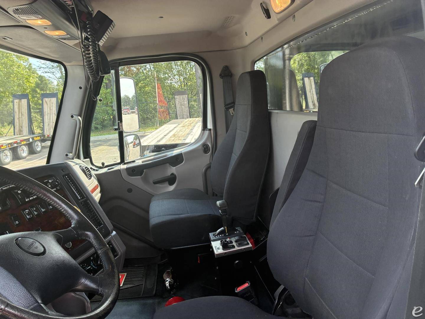2023 Freightliner 108SD