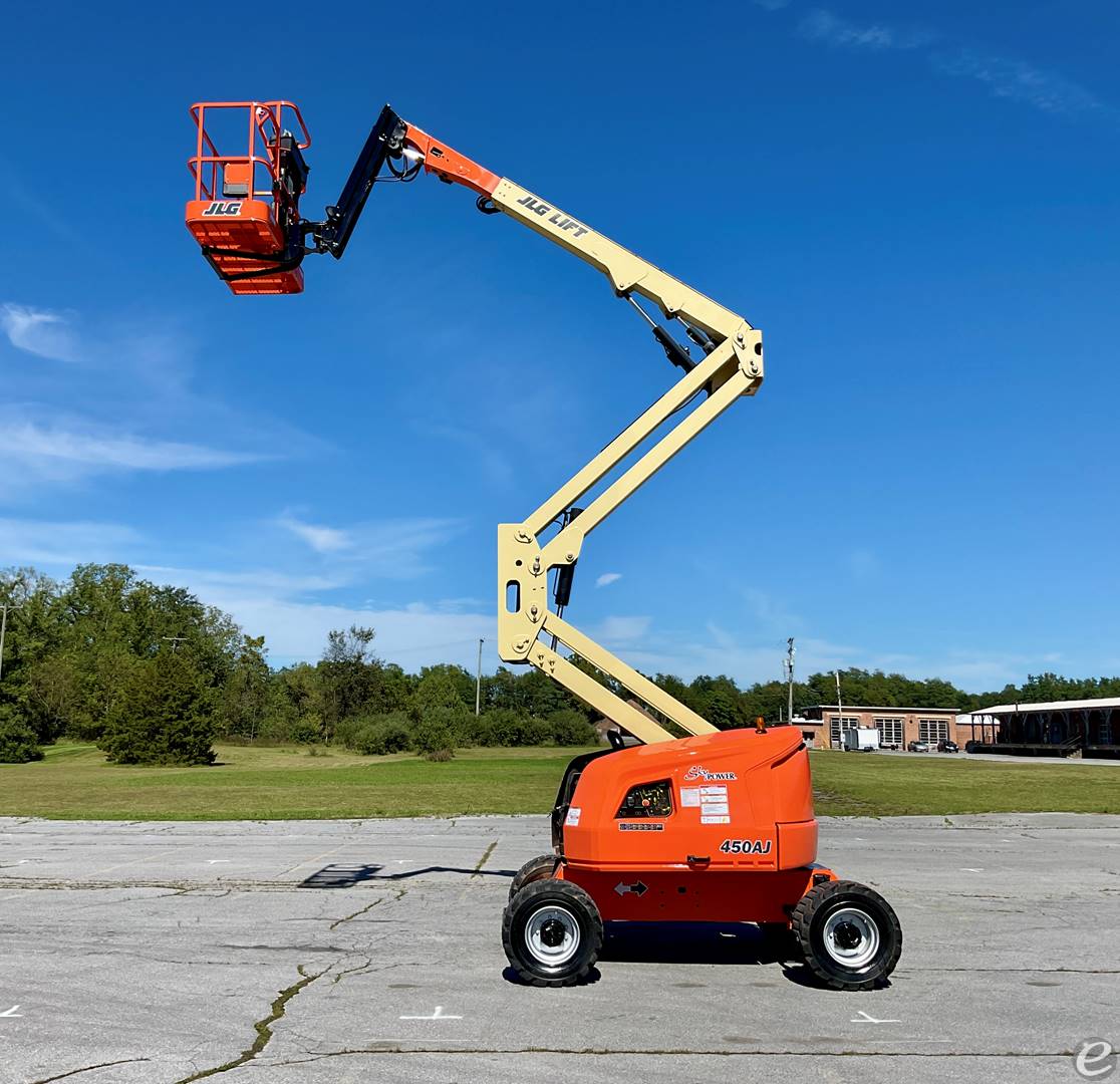 2016 JLG 450AJ