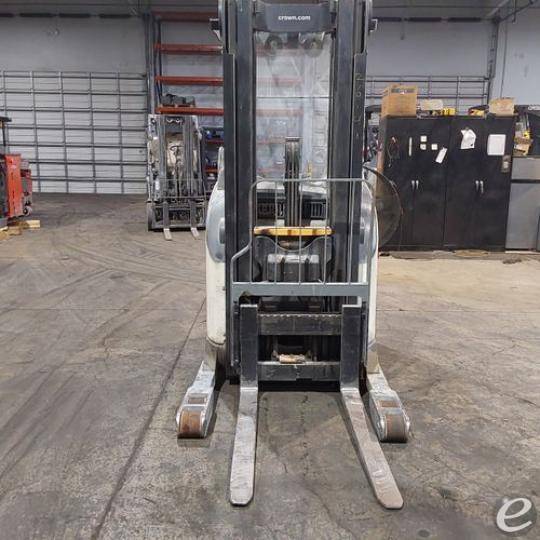 2016 Crown RR5725-45