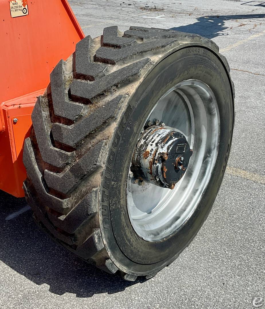 2017 JLG 1350SJP