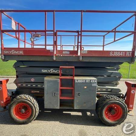 2018 Skyjack SJ8841RT