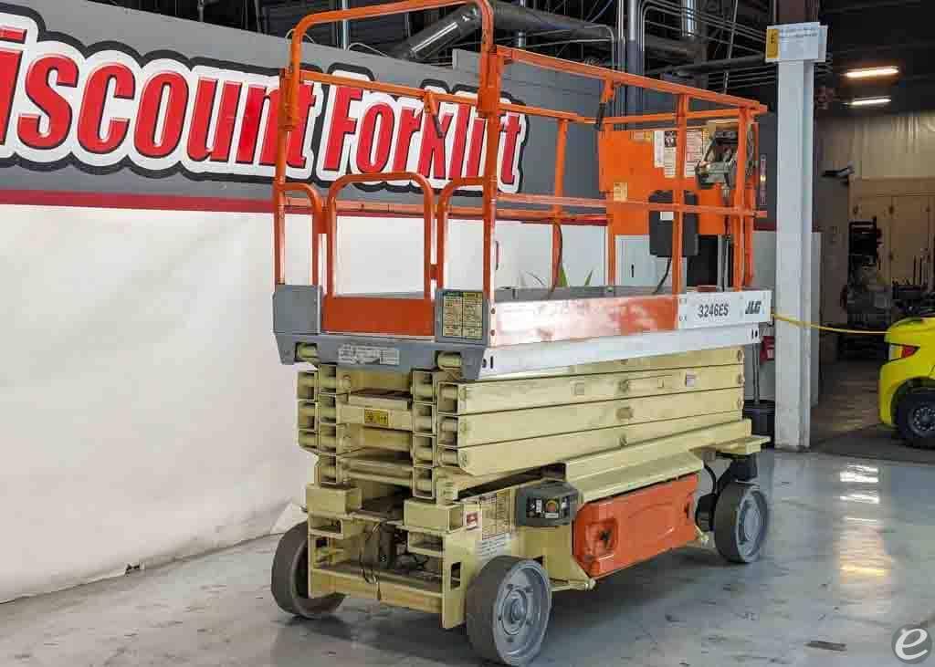 2018 JLG 3246ES Electric Scissor Lift - 123Forklift