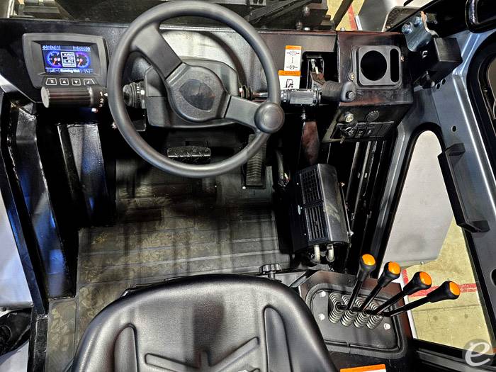 2026 Viper Lift Trucks RT80