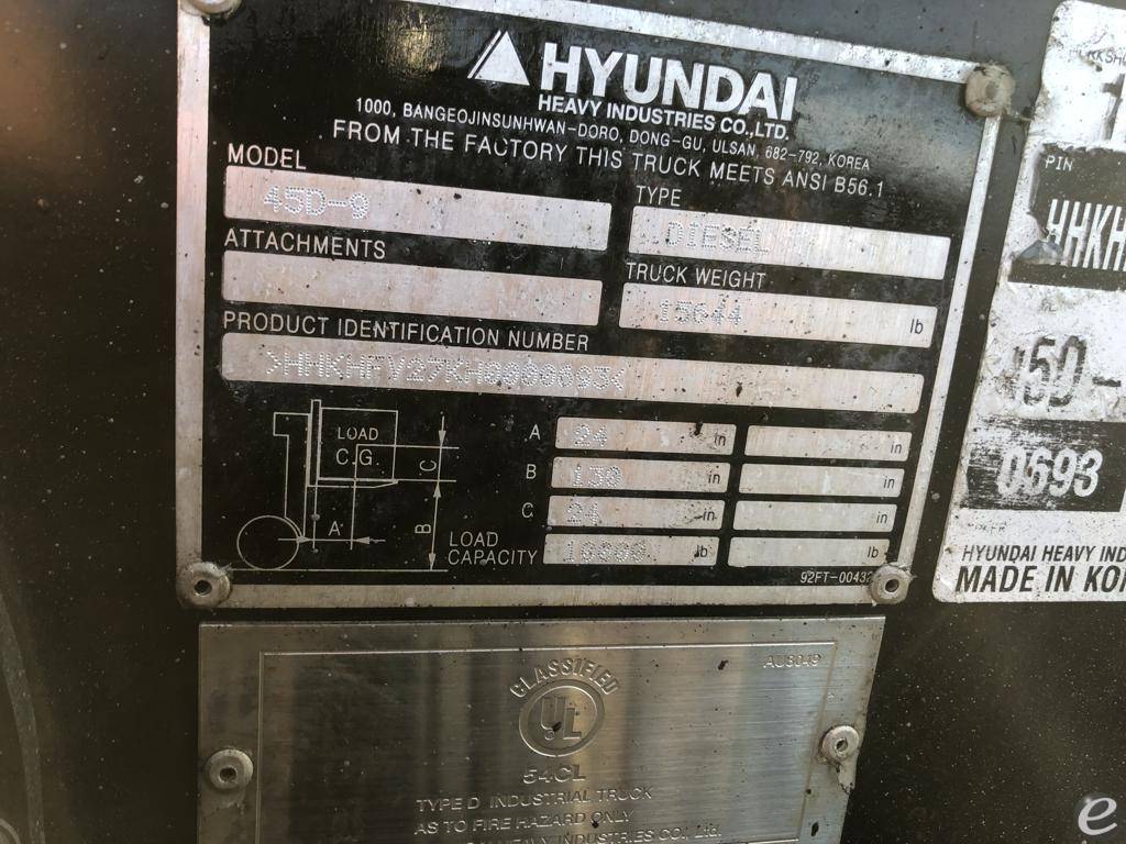 2017 Hyundai 45D-9