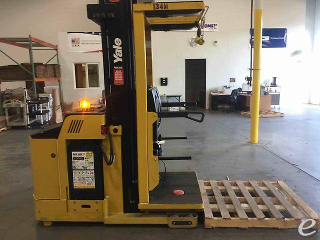 2014 Yale OS030 Electric Order Picker - 123Forklift