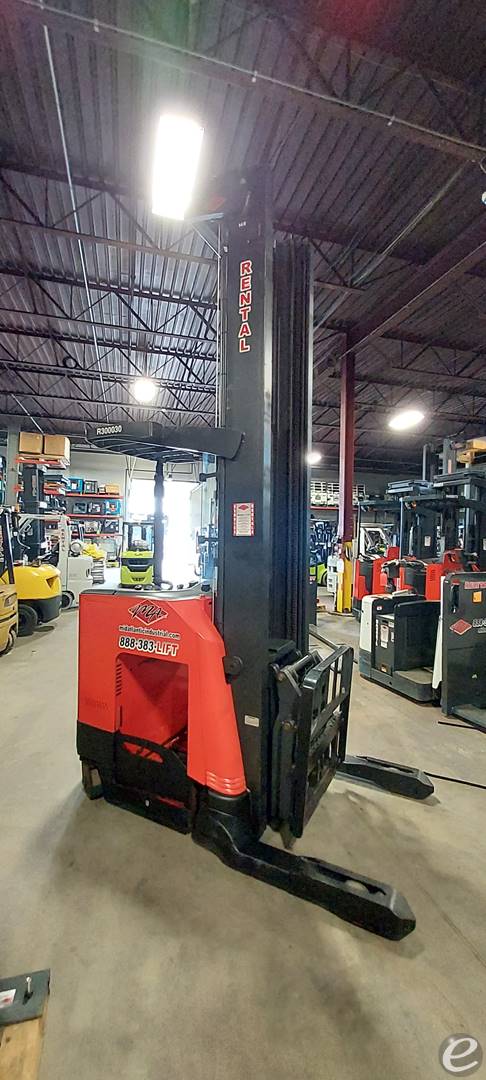2010 Raymond 7400-DR32TT