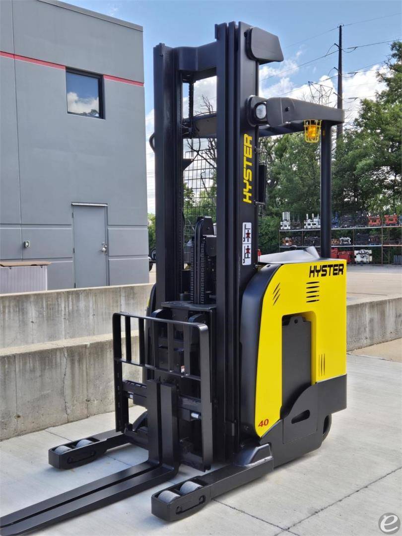 2017 Hyster N40ZRS2 Electric Reach Truck - 123Forklift