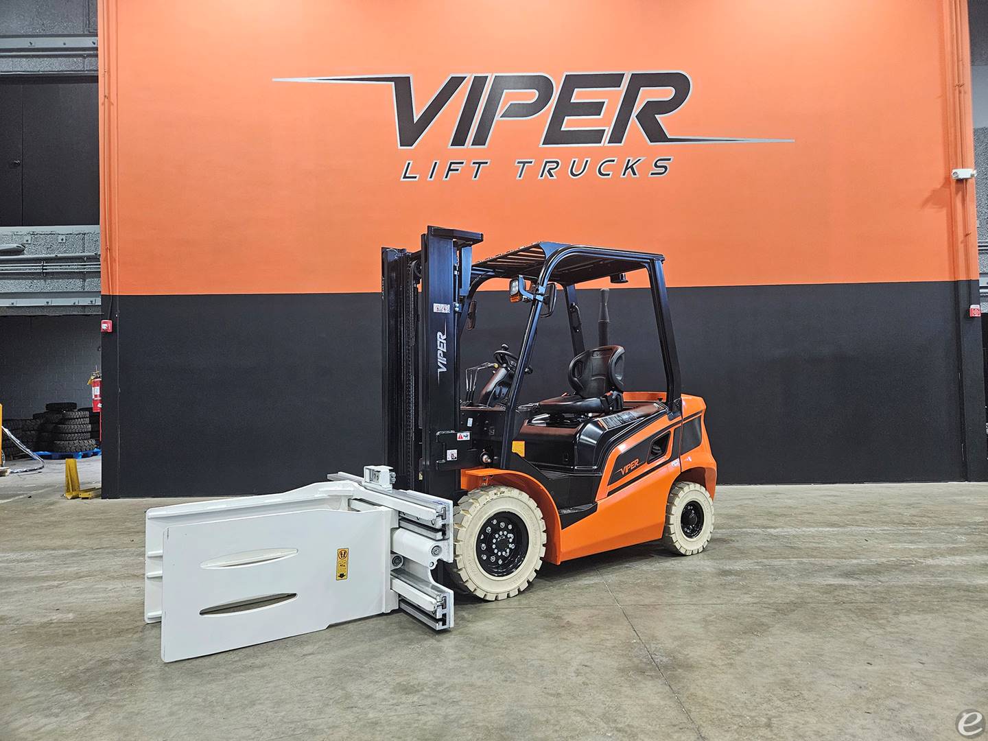 2026 Viper Lift Trucks FD25F CARTON CLAMP