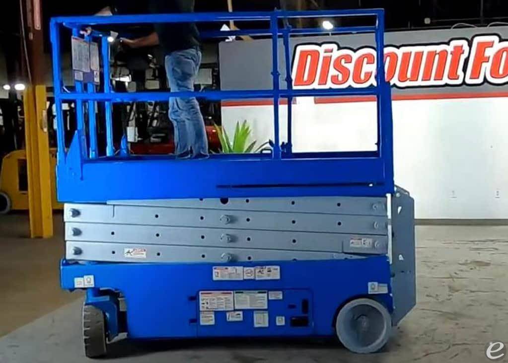 2015 Genie GS-2632 Electric Scissor Lift - 123Forklift