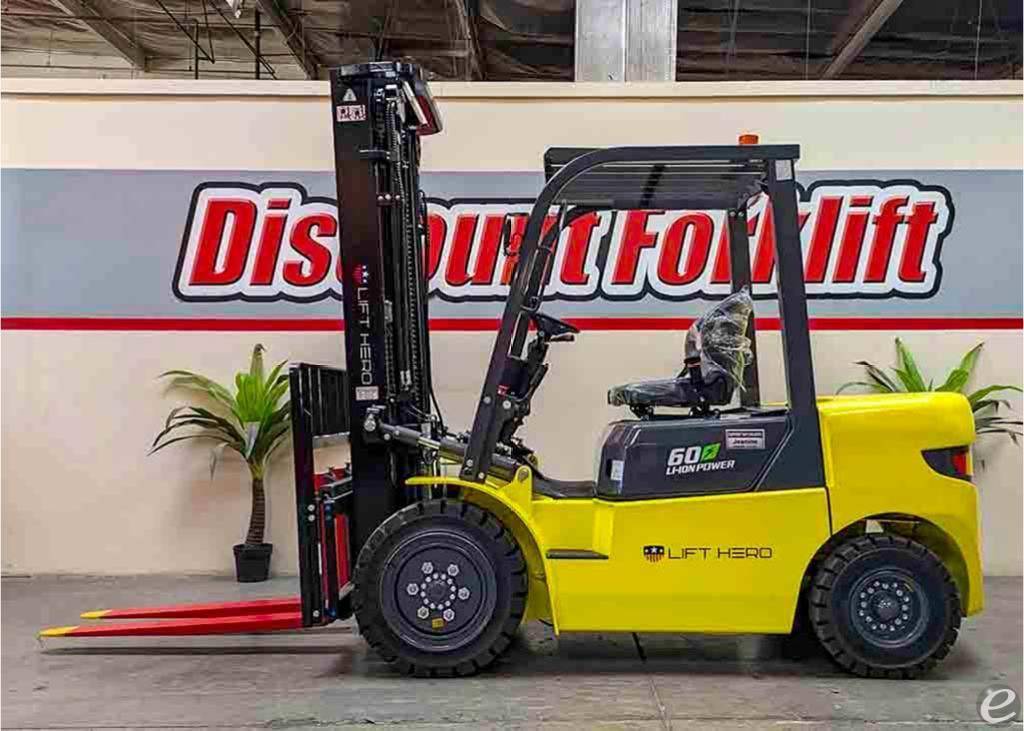 2025 Lift Hero CPD30