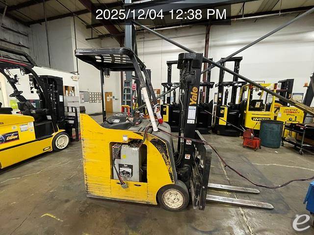 2019 Yale ESC040AD