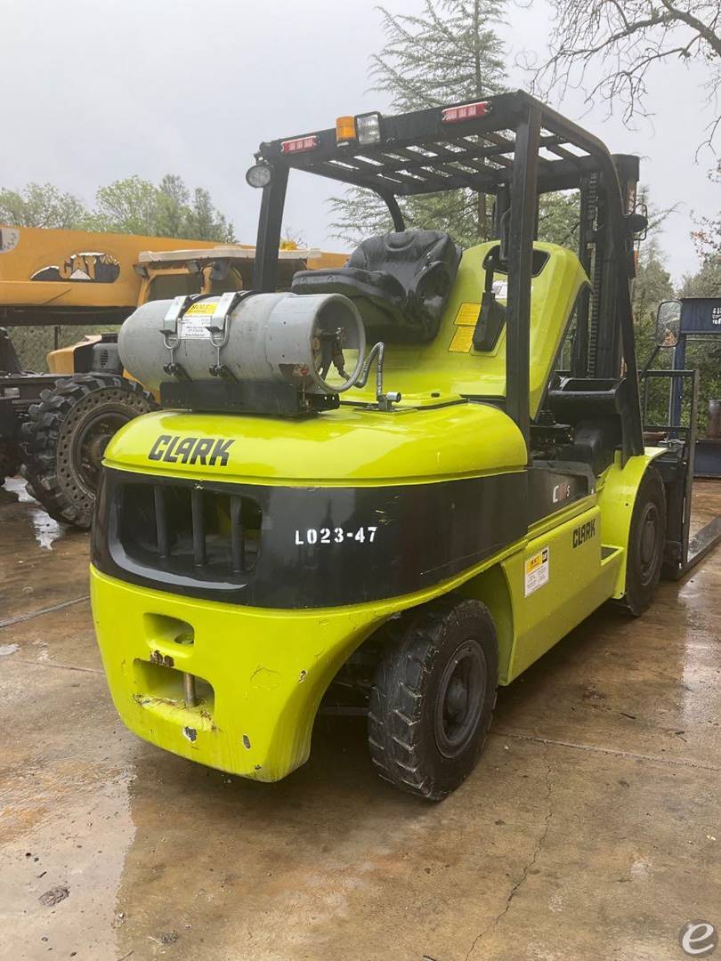 2023 Clark C55L