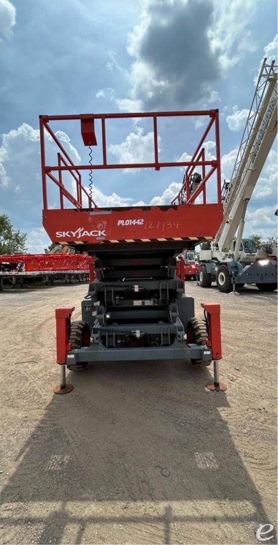 2015 Skyjack SJ9250RT