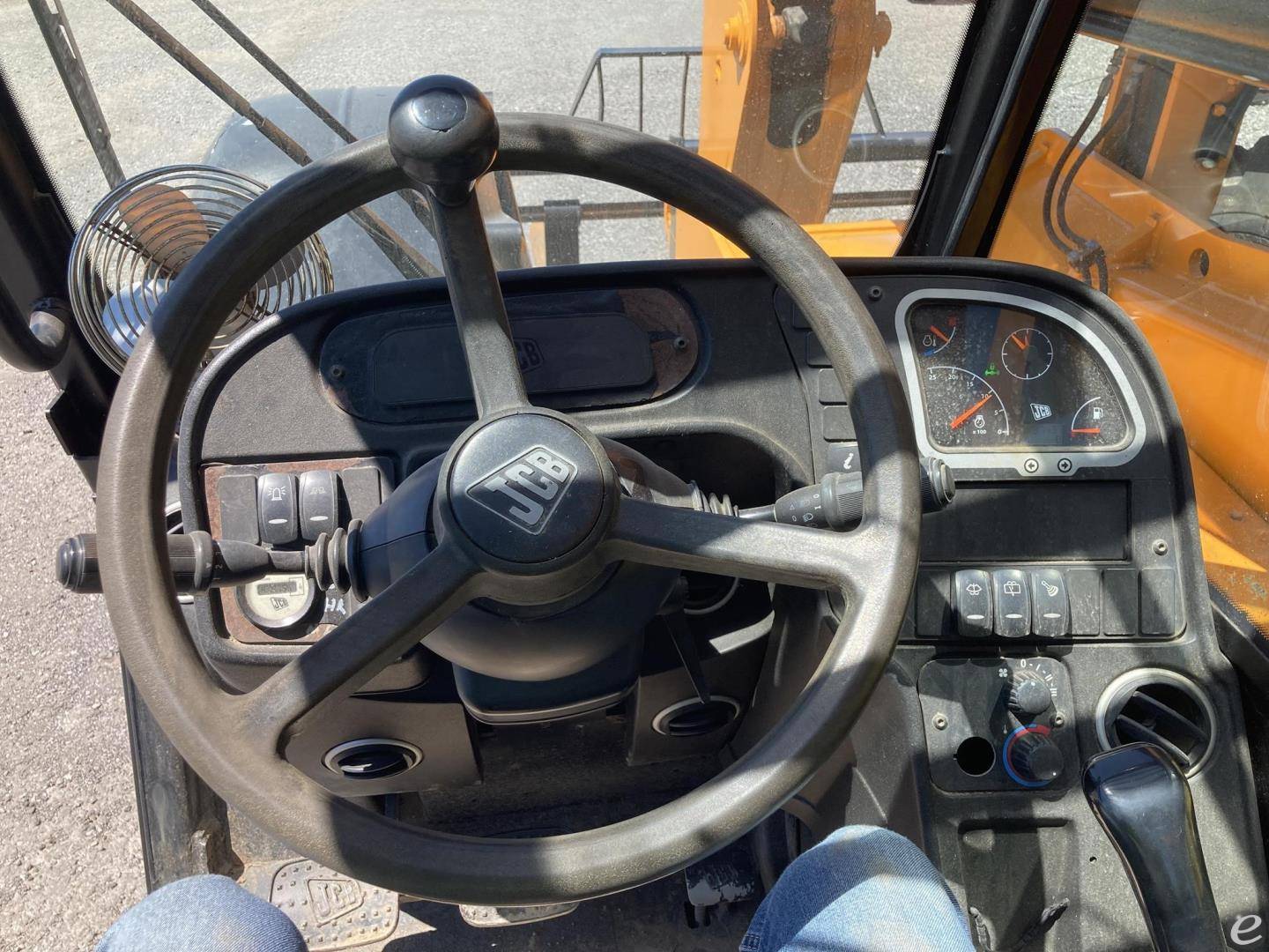 2012 JCB 507-42