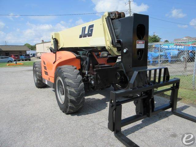 2017 JLG G15-44A