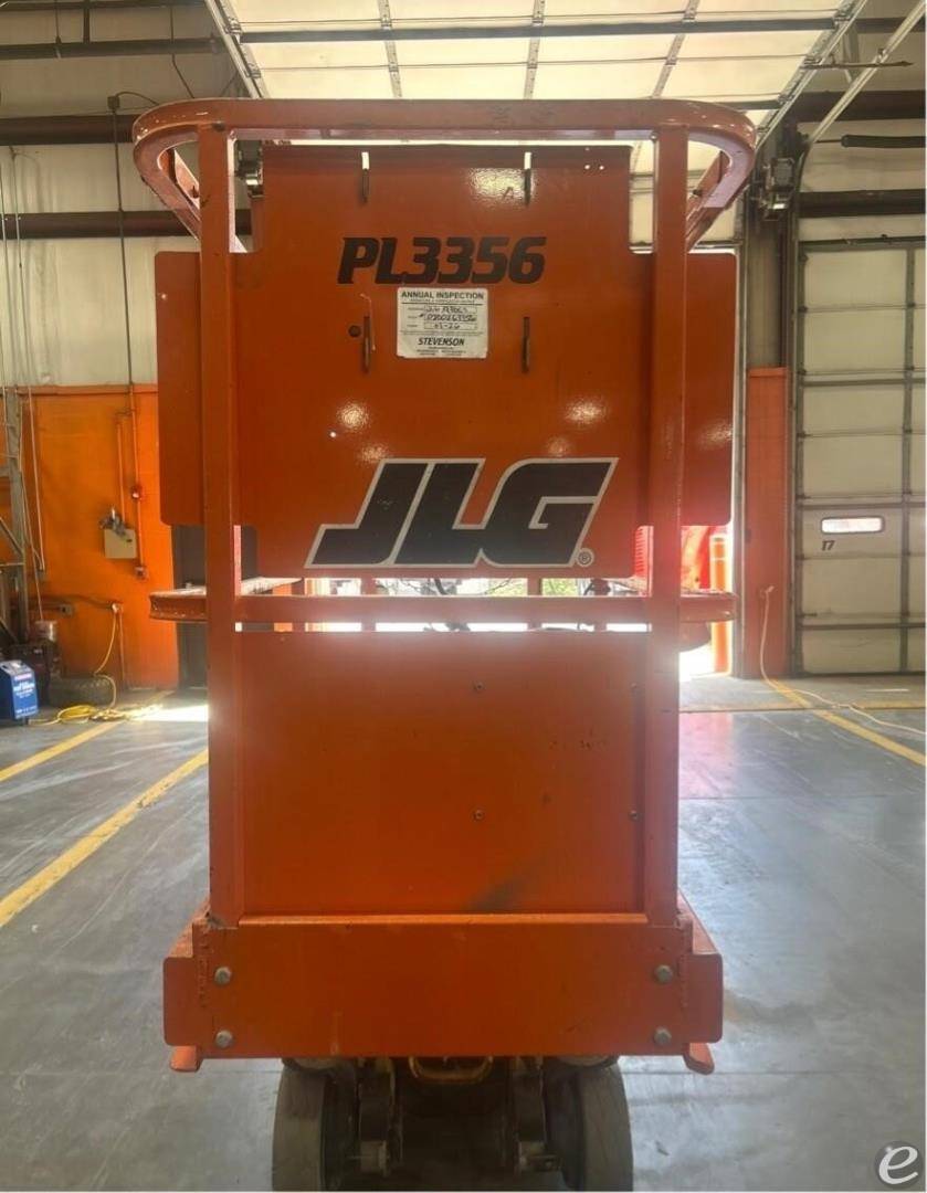 2017 JLG 1930ES
