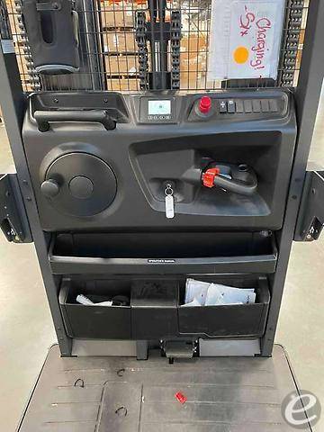 2022 Linde V15P_5215 Electric Order Picker - 123Forklift