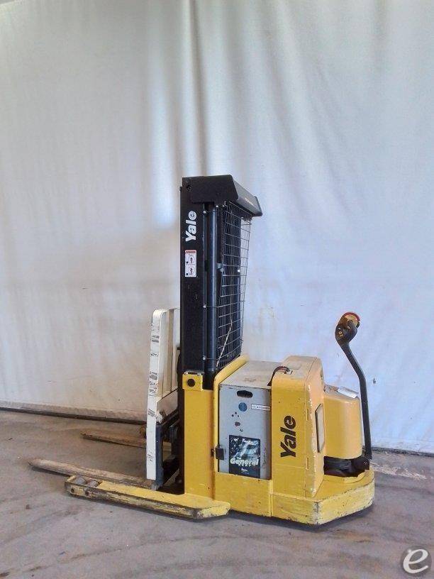 2005 Yale MRW030LE