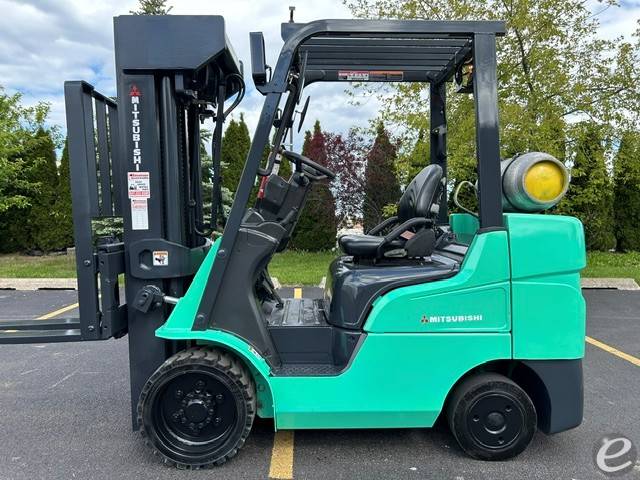 2020 Mitsubishi FGC30N