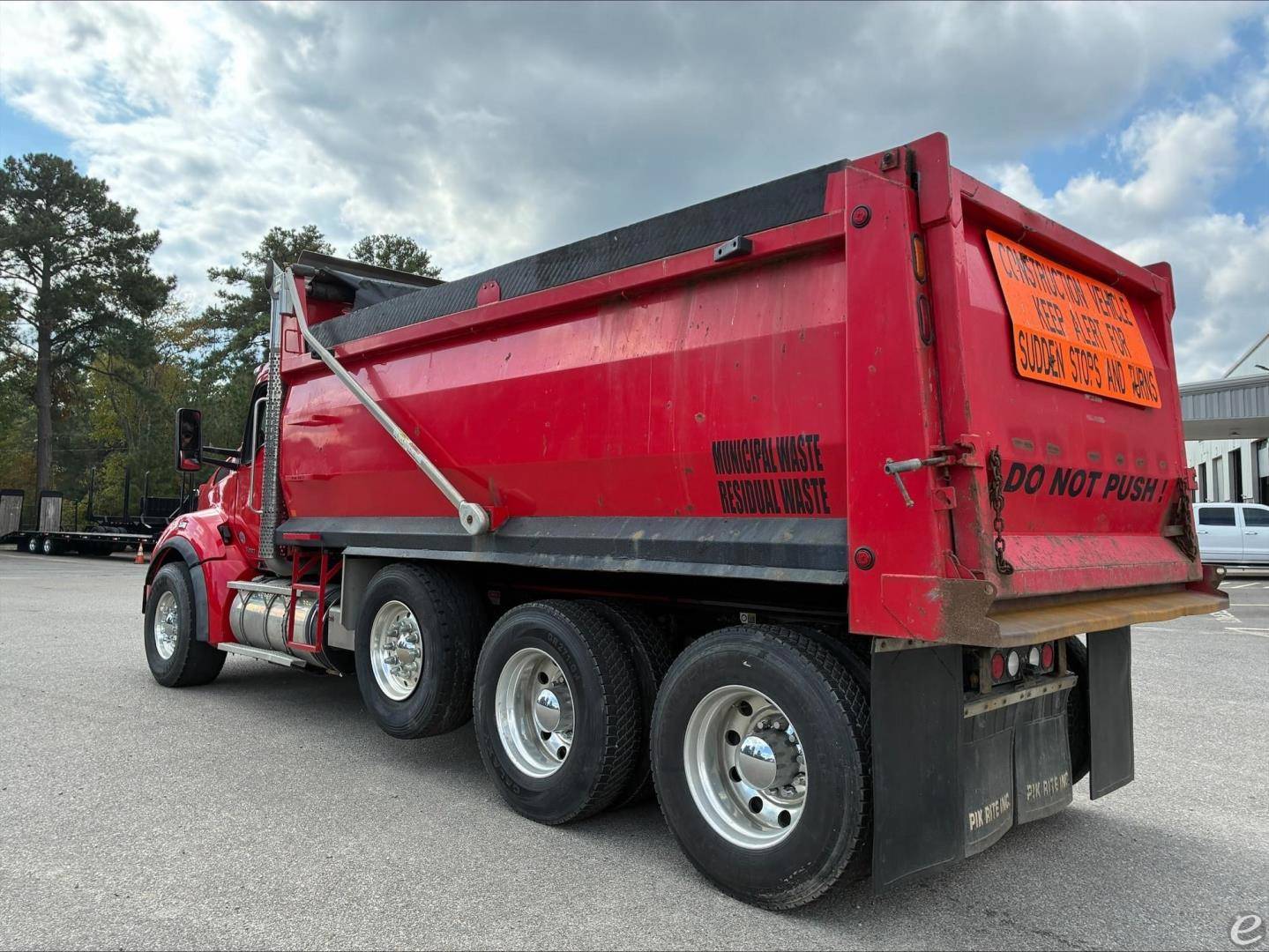 2021 Kenworth T880