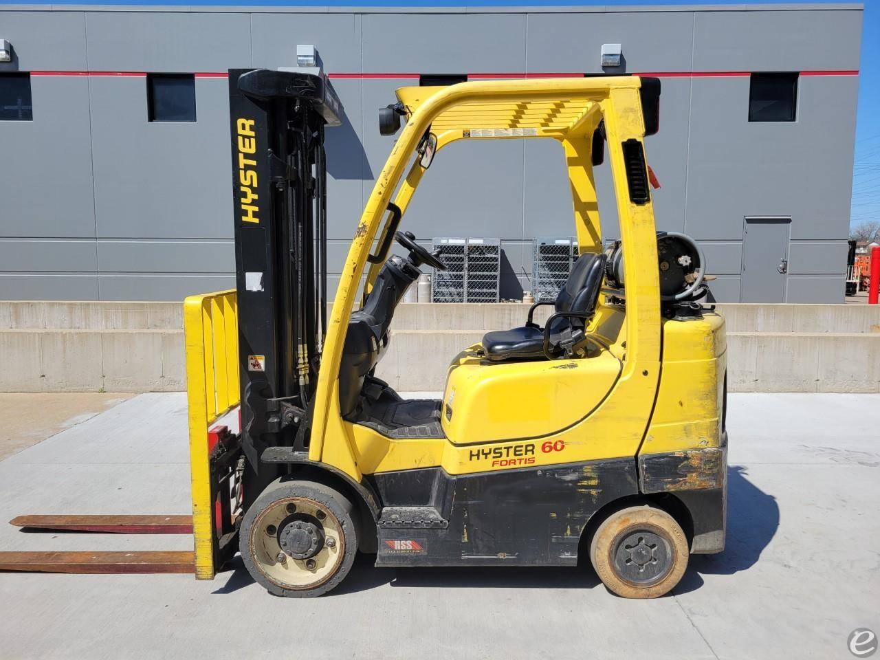 2016 Hyster S60FT LP Gas Forklift