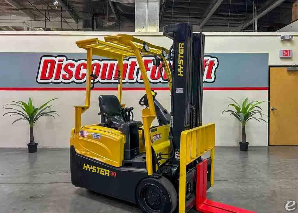 2017 Hyster J30XNT Electric Forklift - 123Forklift