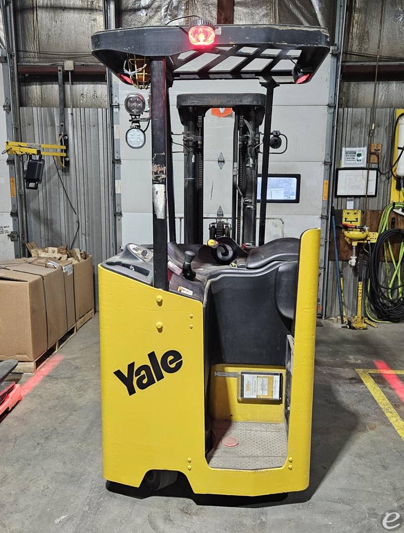 2020 Yale ESC040AD