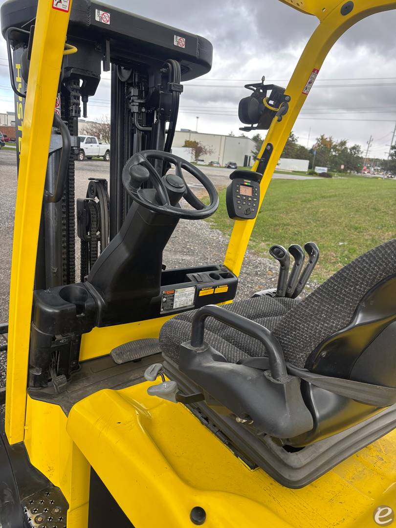 2014 Hyster E65XM