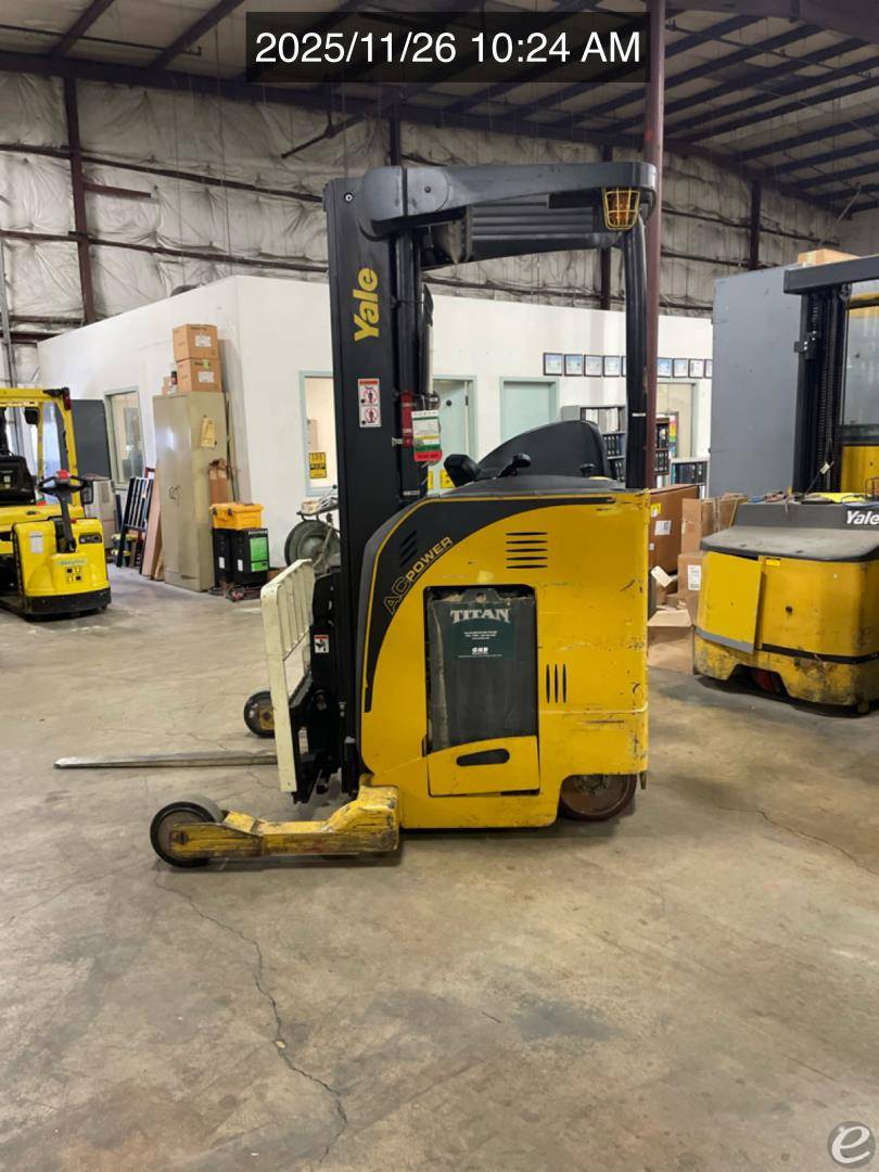 2012 Yale NR045EA