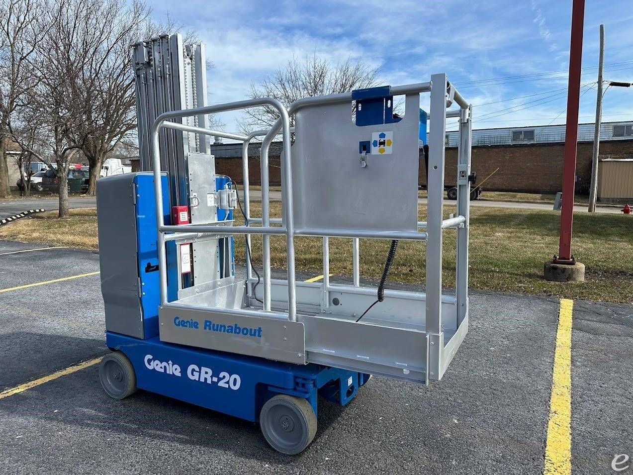 2015 Genie GR20 Electric Scissor Lift - 123Forklift