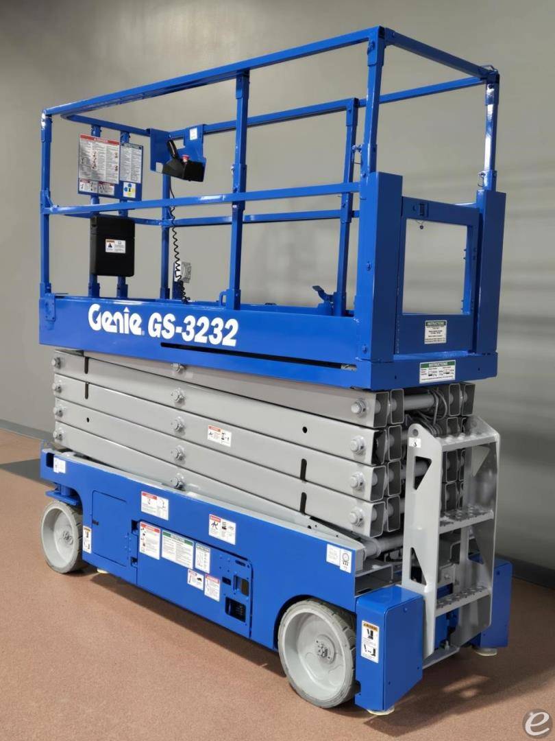2015 Genie GS3232 Electric Scissor Lift - 123Forklift