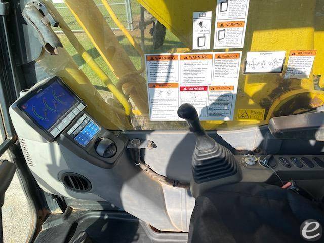 2015 Komatsu PC210 LCi-10