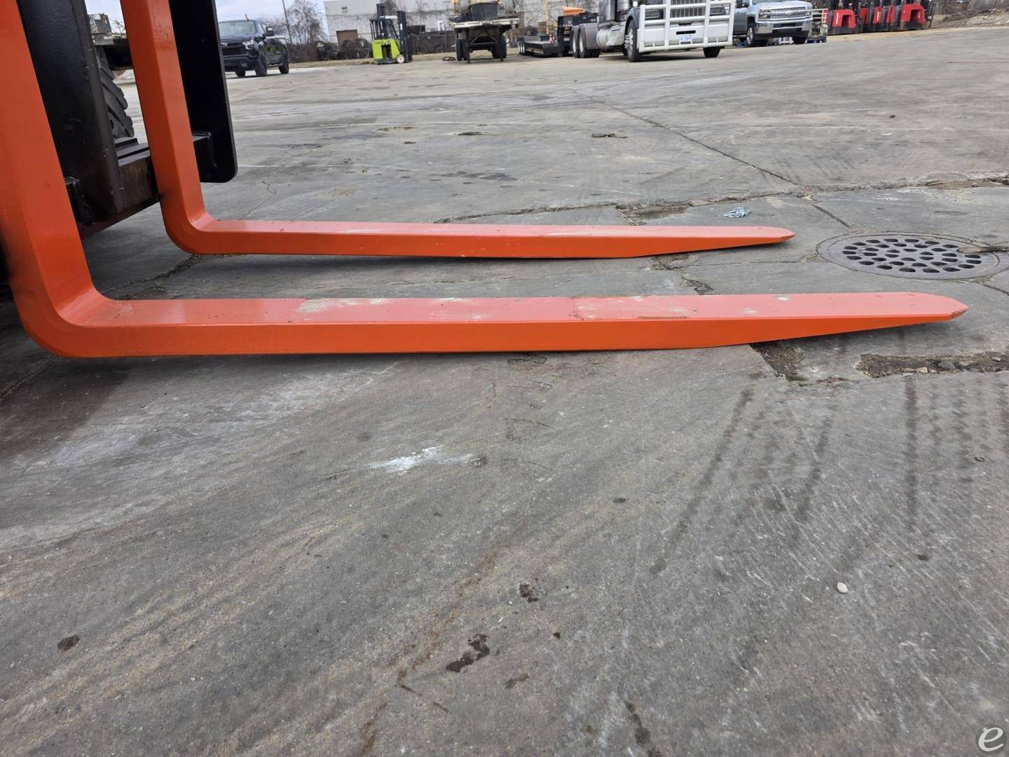 2012 Hoist Liftruck P360