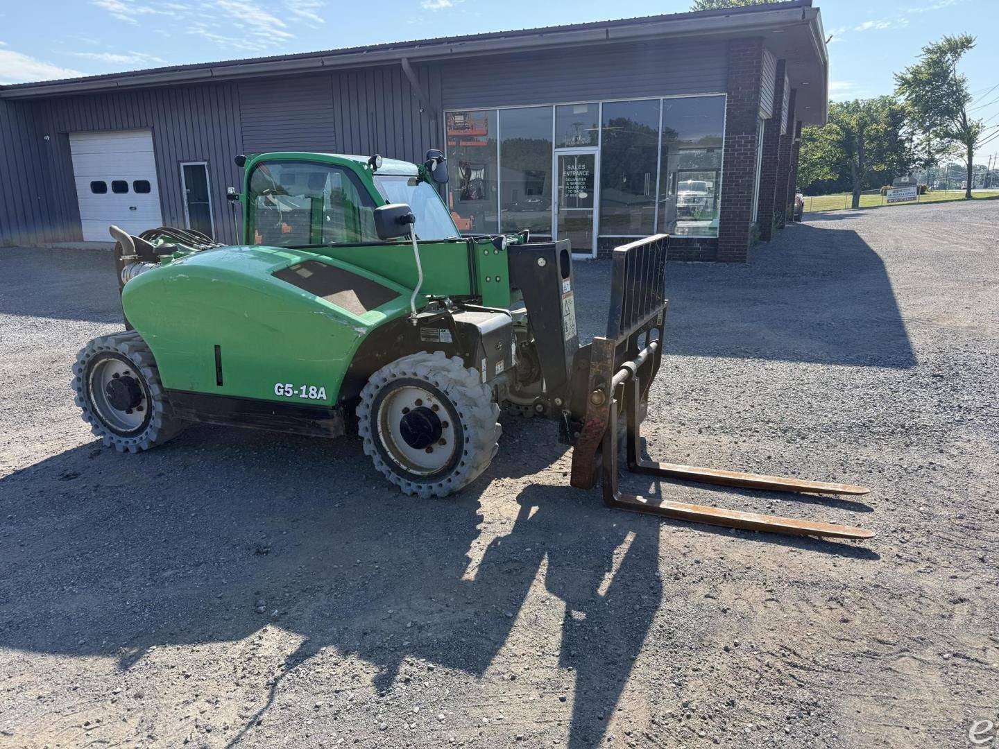 2017 JLG G5-18A
