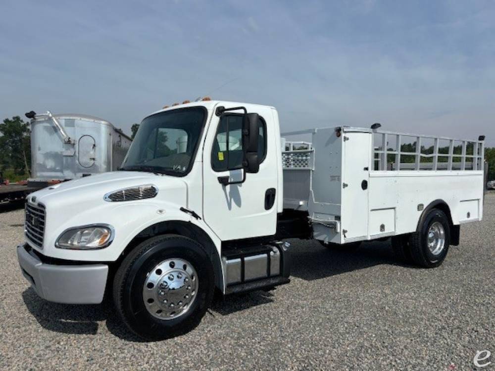 2016 Freightliner BUSINESS CLASS M2 106