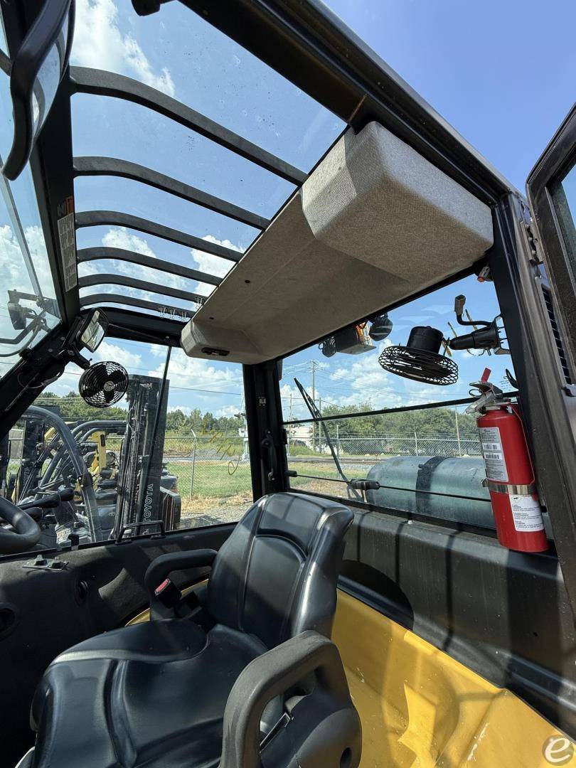 2021 Yale GLP120VX