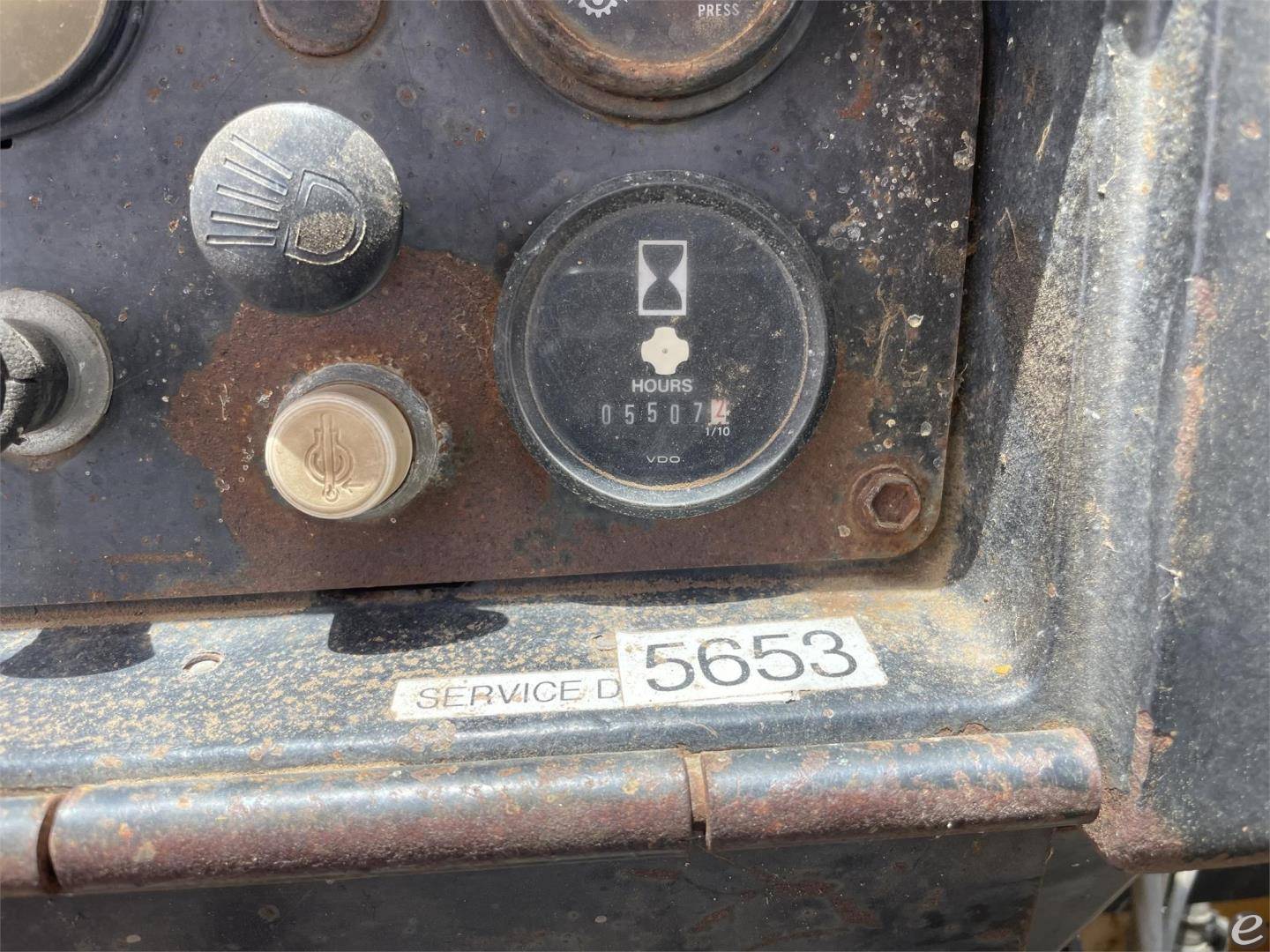 1988 John Deere 850B LGP