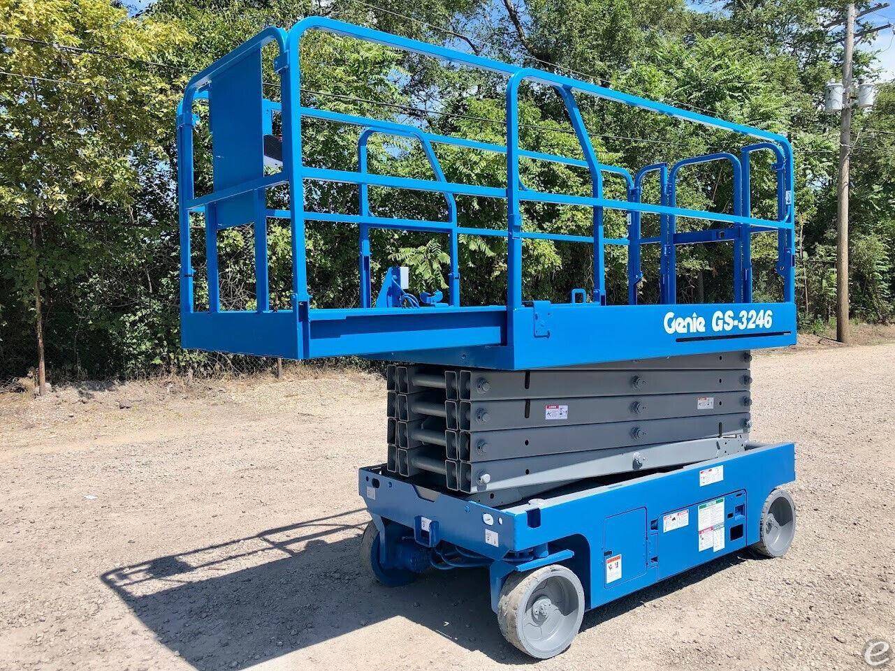 2014 Genie GS3246 Electric Scissor Lift - 123Forklift
