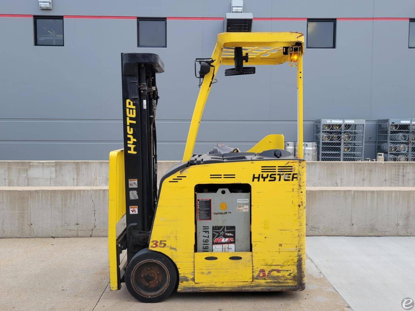 2017 Hyster E35HSD3 Electric Forkli...