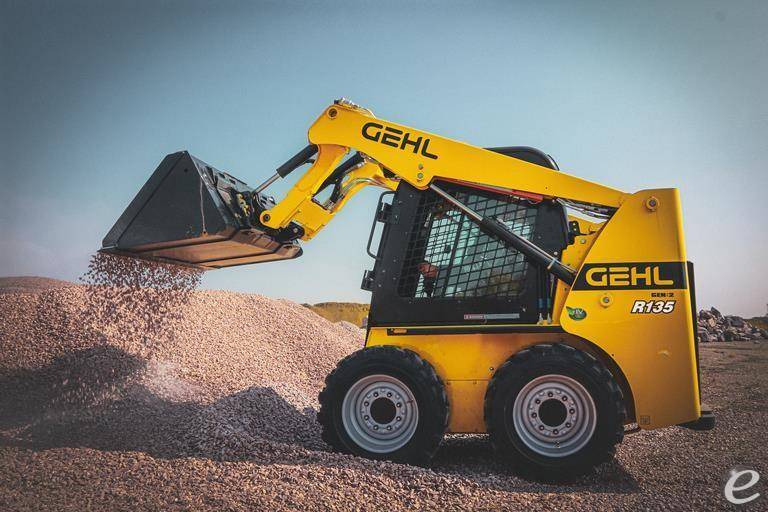 2026 Gehl R135